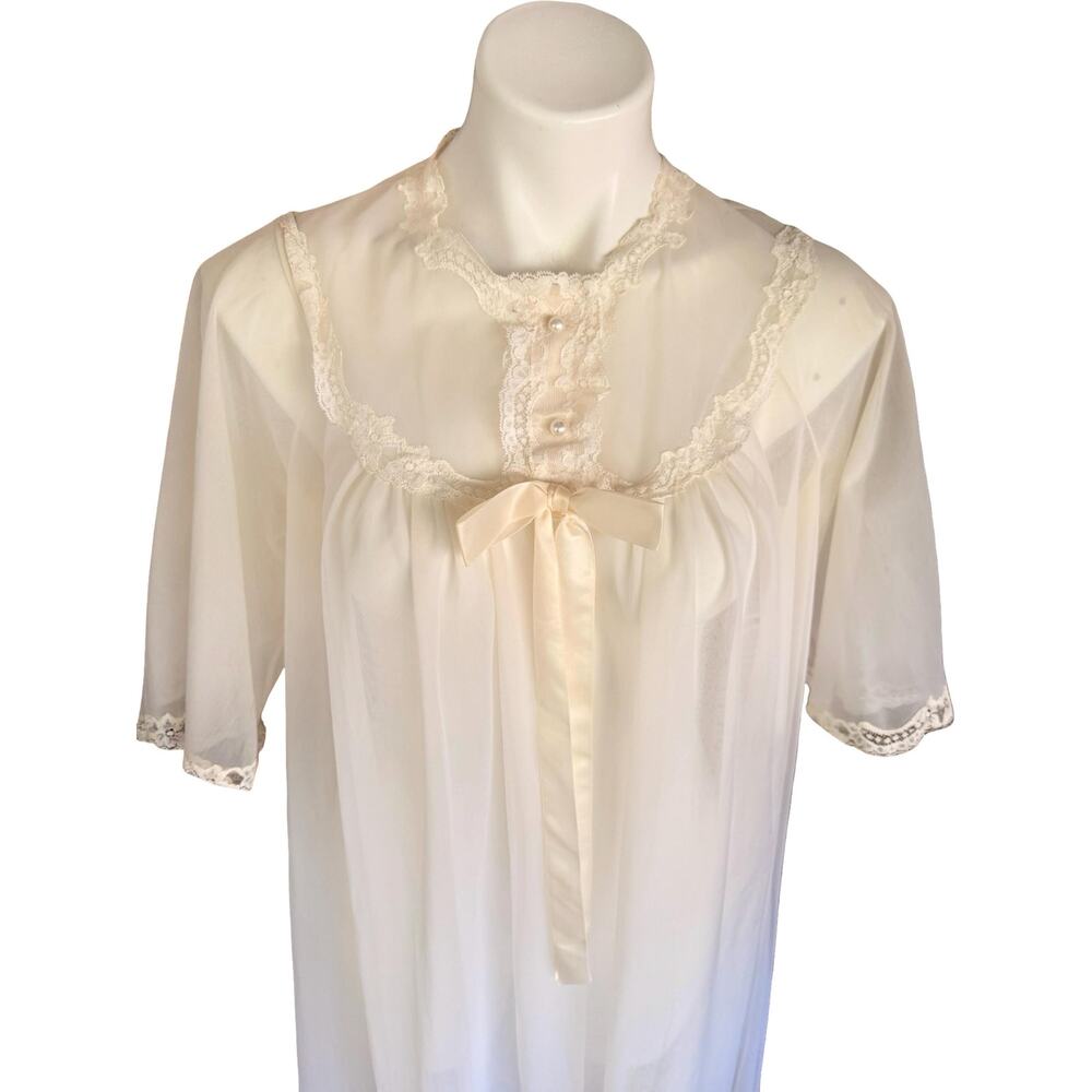Vintage Shadowline Chiffon Robe Ivory Lace Pearl Button 1970s Peignoir Nylon S - Picture 5 of 13